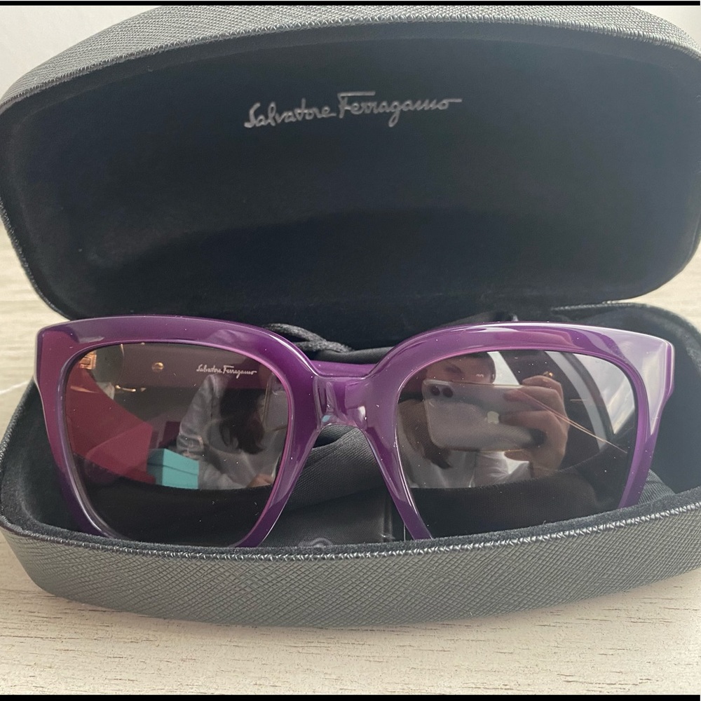 Salvatore Ferragamo sunglasses!